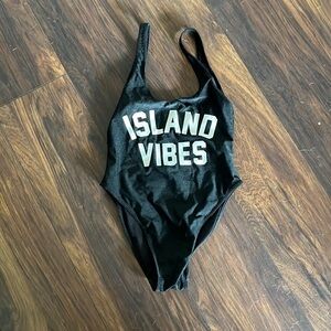 Black island vines bathing suit M, never worn